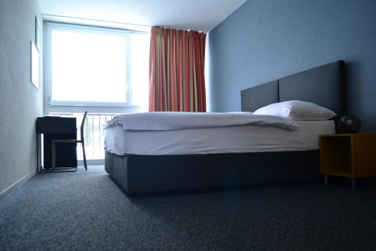 Hotel Les Rives Du Doubs 레브레네 외부 사진