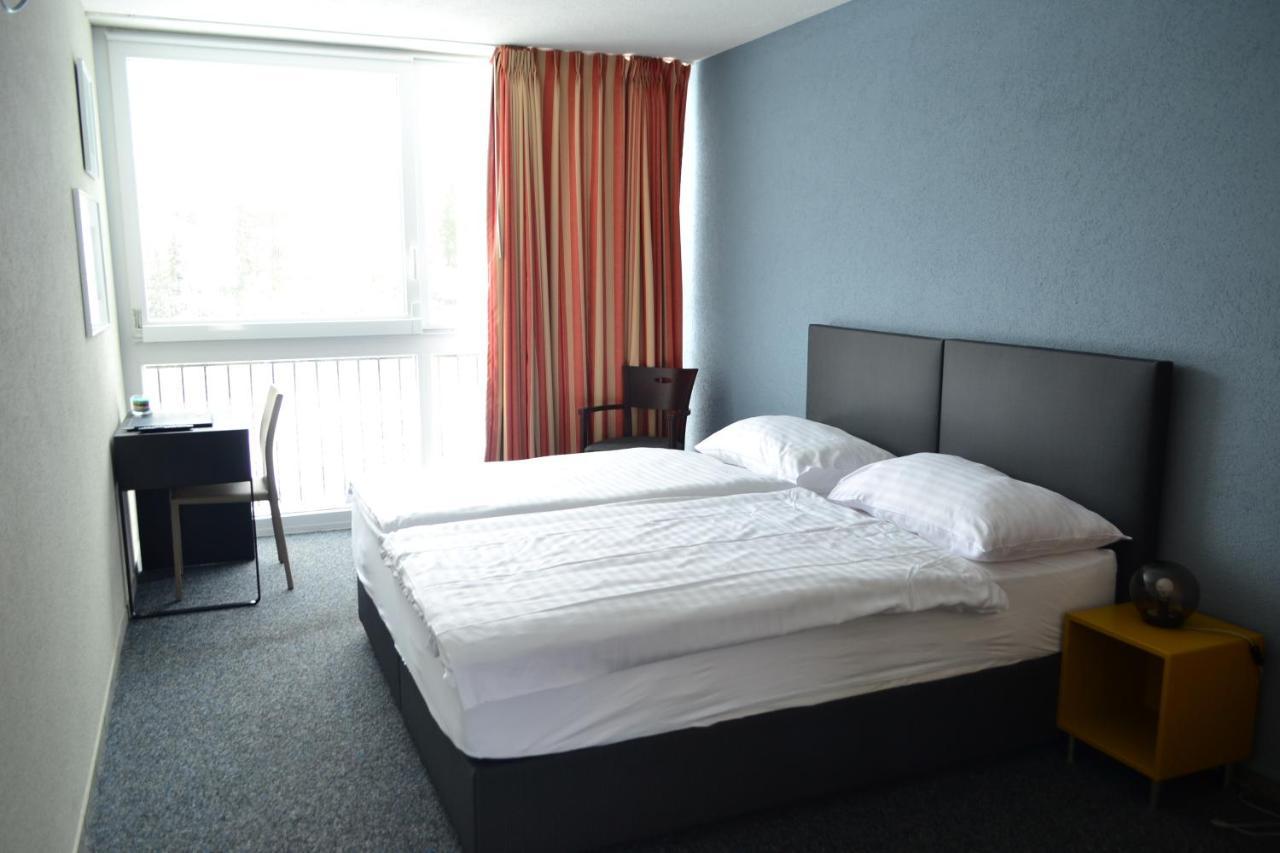 Hotel Les Rives Du Doubs 레브레네 외부 사진