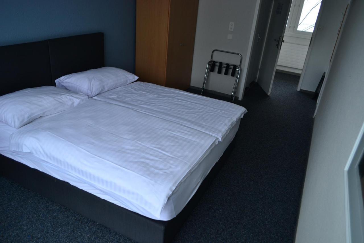 Hotel Les Rives Du Doubs 레브레네 외부 사진